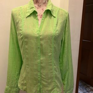 Women’s woven shirts